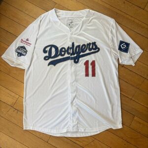 Dodgers Roki Sasaki 11 Jersey XL Back to Back Champions Patch
